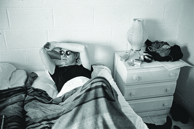 173-warhol-in-hotel-room-during-filming-of-my-hustler